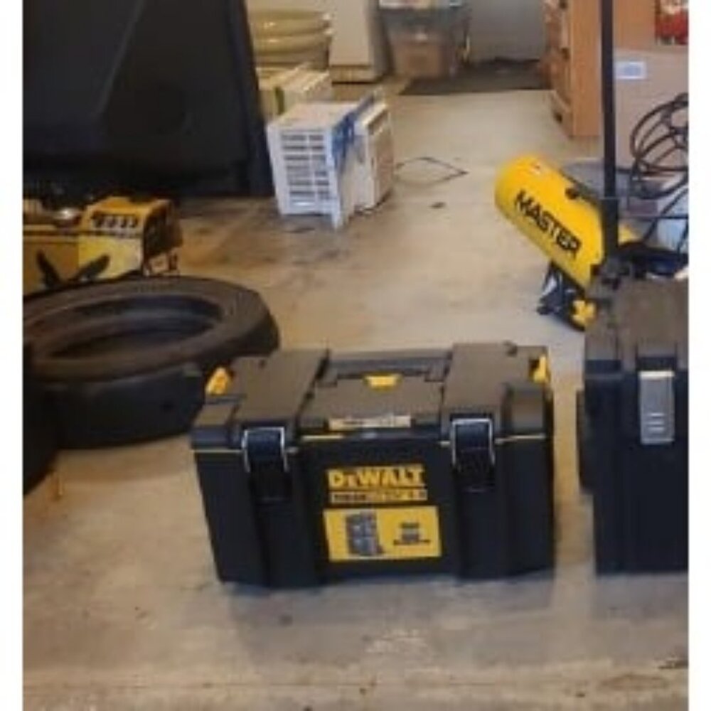 Large Tool Box, 22 in, 110 lbs. Capacity